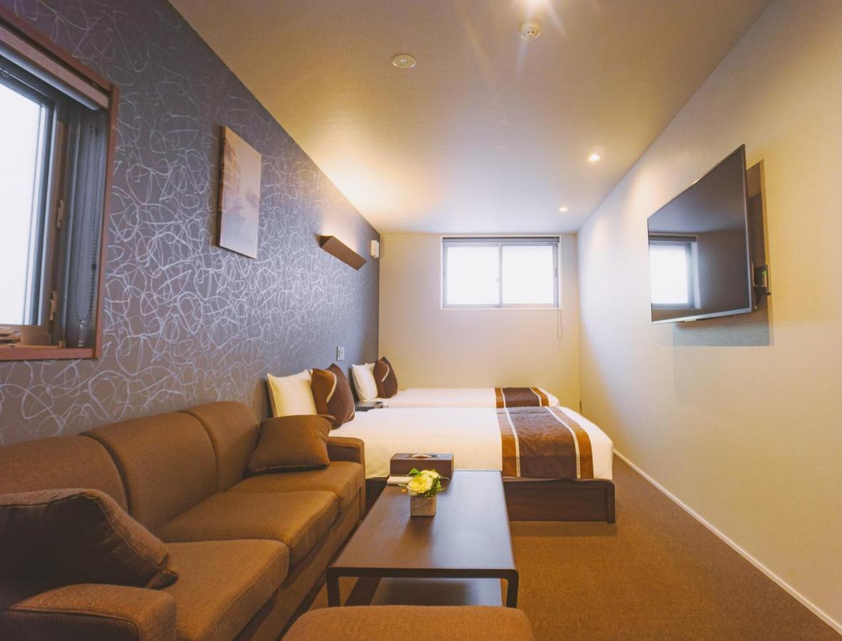 Aparthotel Grand Base Hakata Bay Fukuoka  Esterno foto