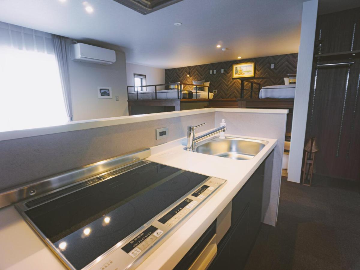 Aparthotel Grand Base Hakata Bay Fukuoka  Esterno foto